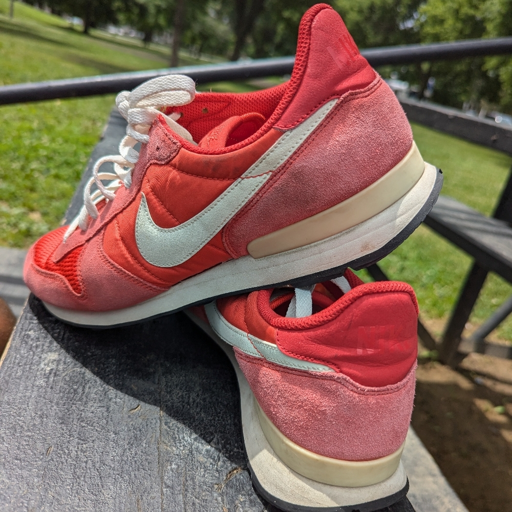 Nike Internationalist Light Crimson/Sail Mens 11.5